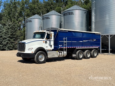 2019 International HX615 SBA 8x6 Grain Truck