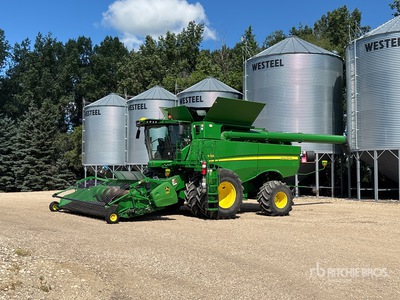 2017 John Deere S690 Cosechadora