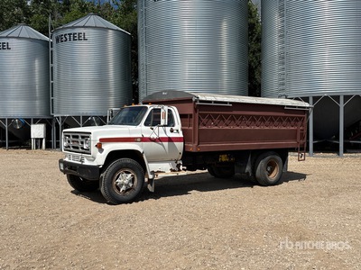 1981 GMC 7000 4x2 Graan vrachtwagen