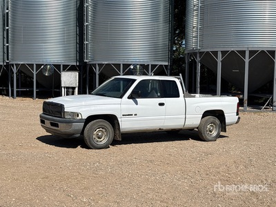 1997 Dodge Ram 1500 4x2 Extended Cab Pickup