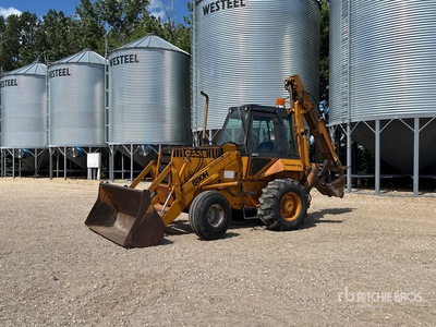 1981 Case 680H Backhoe Loader