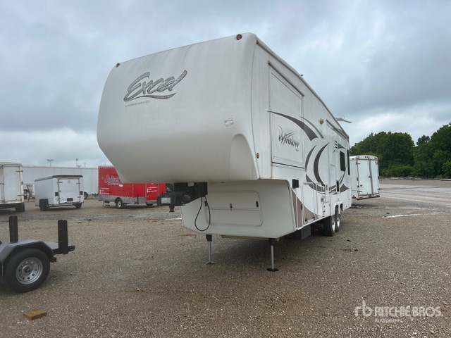 2013 Peterson Excel 34 ft T/A Travel Trailer