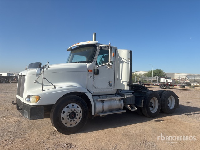 2003 International 9400i 6x4 T/A Day Cab Truck Tractor