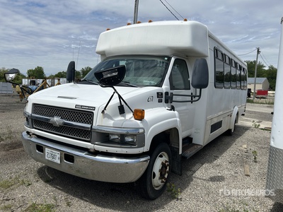 2004 Chevrolet C5500 Autobus