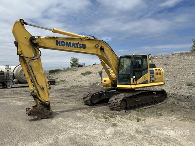 2014 Komatsu PC210LC-10 Tracked Excavator