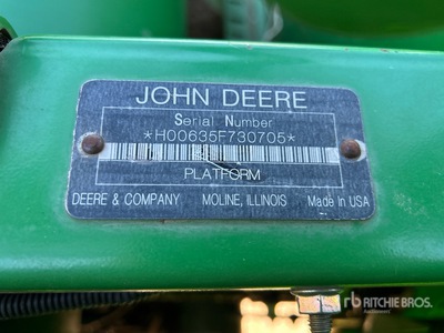 2009 John Deere 635F 35 ft Flex Combine Header