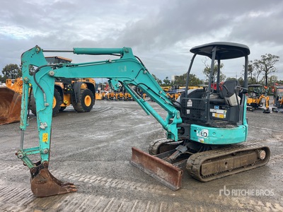 Kobelco SK30SR-6 油圧ショベル