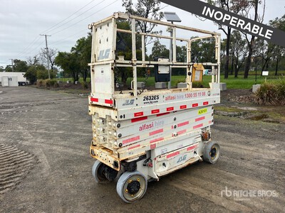 2015 JLG 2632ES Electric Scissor Lift (Inoperable)