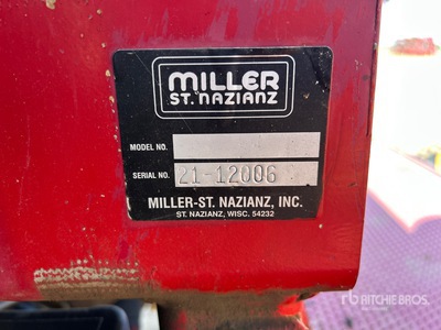 1998 Miller Nitro 200 100 ft 4x4 High Clearance رشاشة ذاتية الحركة