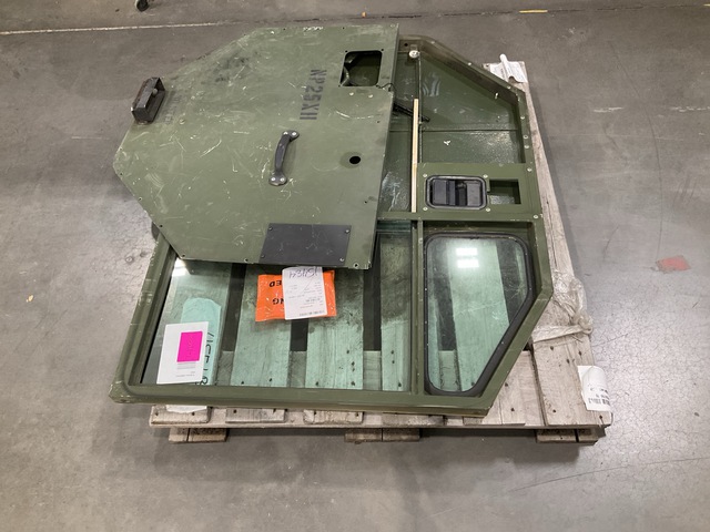 Oshkosh 1719440 U Vehicular Door
