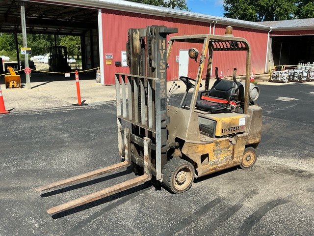 Hyster S50XL 5450 lb Cushion Tire Forklift