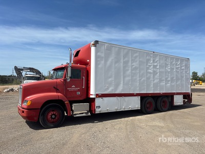 2000 Freightliner FLD112 6x4 Van Truck