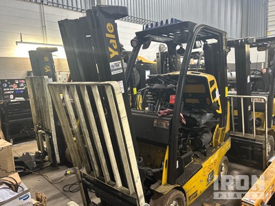 2015 Yale GLC040 3750 lb Cushion Tire Forklift