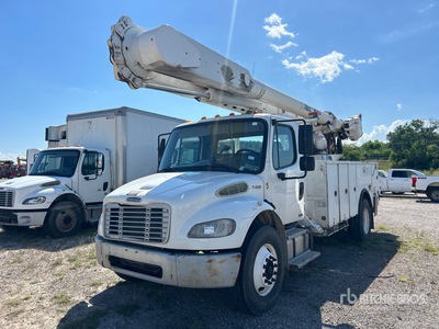 Altec AM55E 55 ft on 2011 Freightliner M2 106 4x2 高所作業車
