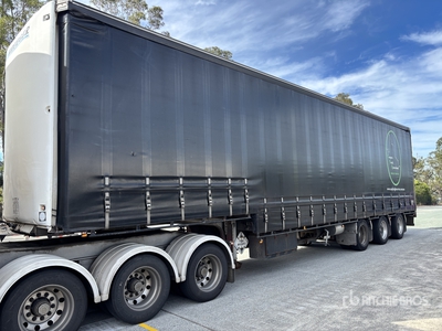 2016 Krueger Curtain Side Trailer