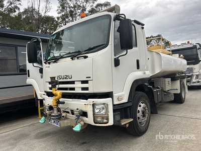2009 Isuzu FVR 9000 L 4x2 Water Truck