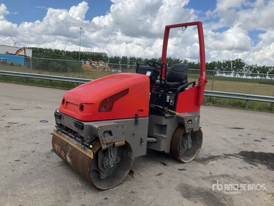 2014 JCB VMT260 Walec dwubębnowy