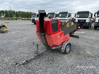 2016 SEE GS/Tiger Tow-Behind Wood Chipper