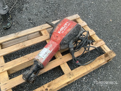 2013 Hilti TE3000 Demolition Breaker
