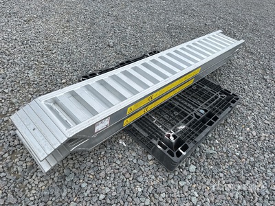 2025 6 Ton Aluminum Loading Ramps (Unused)