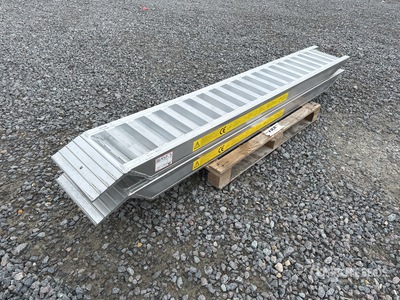 2025 6 Ton Aluminum Loading Ramps (Unused)
