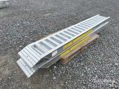 2025 6 Ton Aluminum Loading Ramps (Unused)