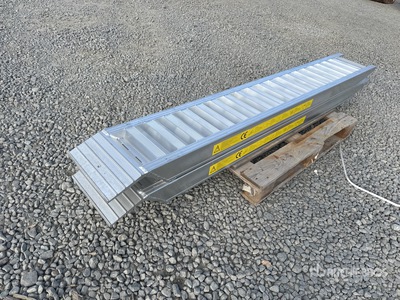 2025 6 Ton Aluminum Loading Ramps (Unused)