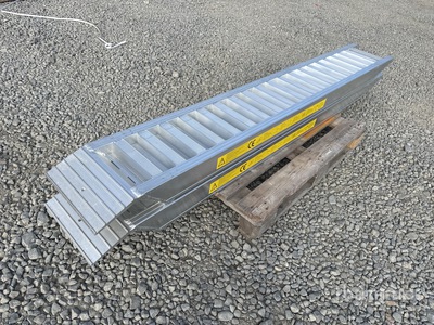 2025 6 Ton Aluminum Loading Ramps (Unused)