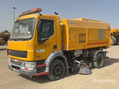 DAF LF 55.180 Vacuum Camion barredora