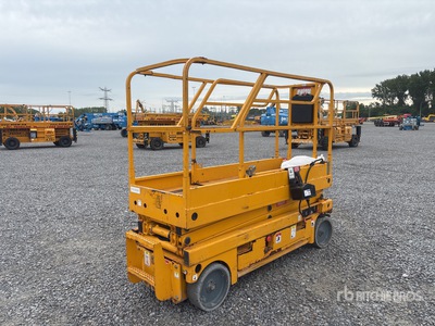 2013 Haulotte COMPACT 8CU Electric Scissor Lift