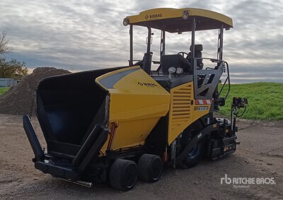 2011 Bomag BF600C-E Asphalt Paver