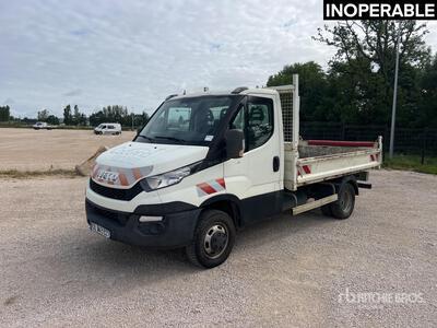 2014 Iveco 35-150 Camion Benne Camion à benne basculante  (Inoperable)