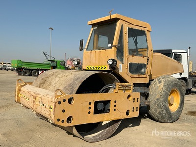 2011 Bomag BW211D-40 Smooth Drum Compactor
