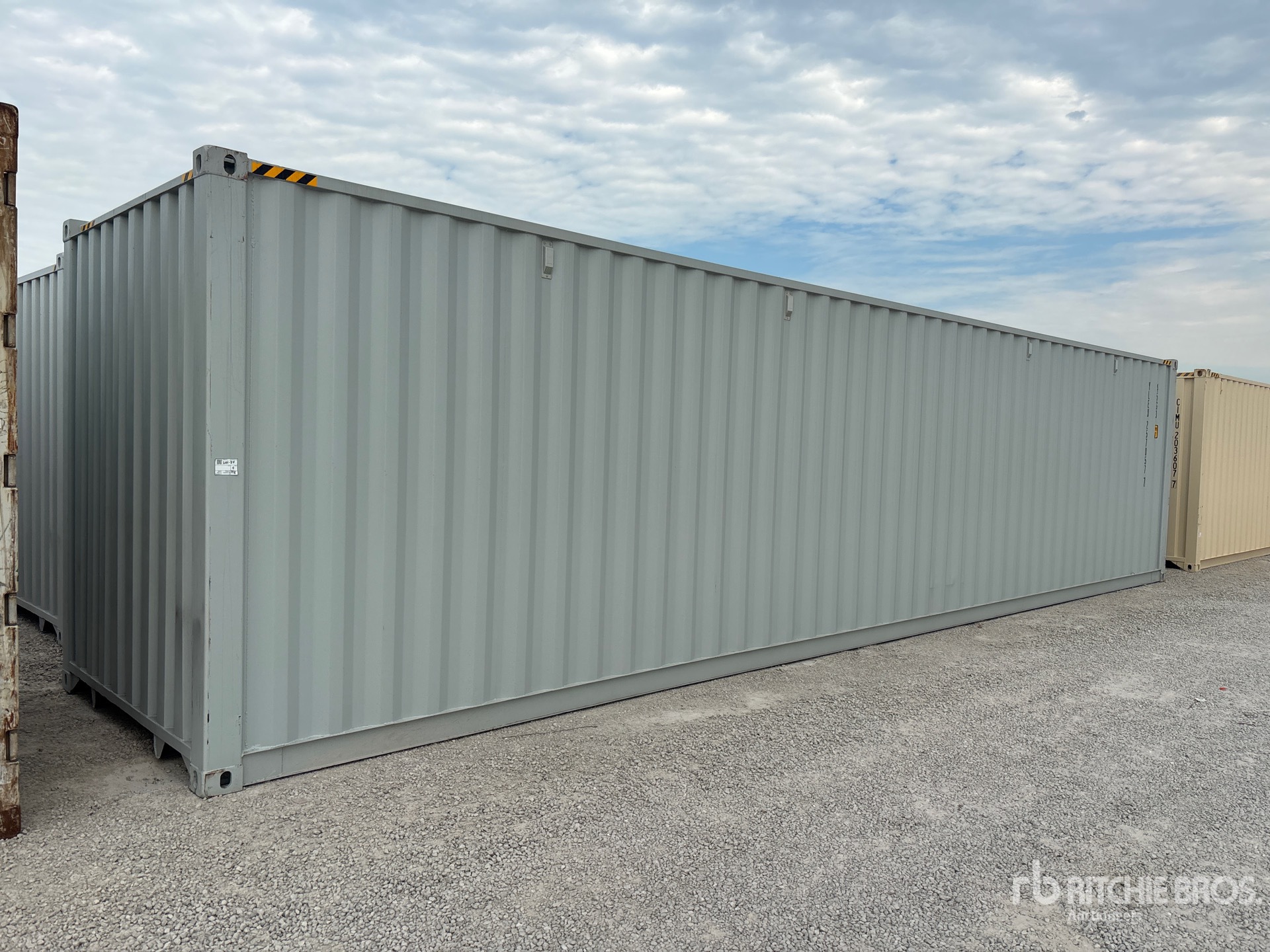 2026 40 ft High Cube Multi-Door Storage Container