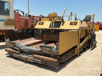 1995 Cedarapids CR461 Track Asphalt Paver (Inoperable)