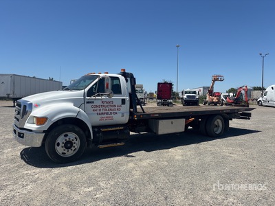 2015 Ford F-750 4x2 Rollback Truck
