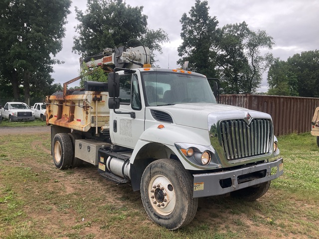 2013 International 7300 Dump Truck with Crane