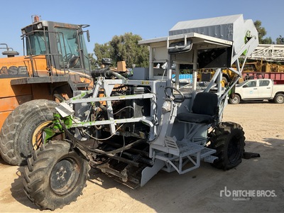 Cherrington 5000 Ride On Beach Cleaner Divers - Industriel (Inoperable)