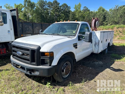 2009 Ford F-350 XL 4x2 Camión Utilitario