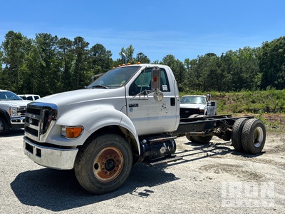 2006 Ford F-750 4x2 Cab & Chassis