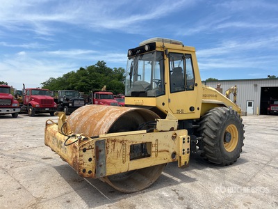 Bomag BW213PDH-40 Rodillo compactador