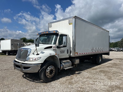 2020 International MV607 4x2 Moving شاحنة فان