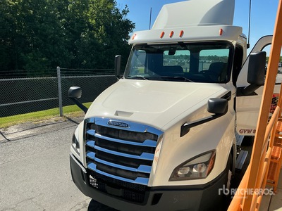 2018 Freightliner Cascadia 126 トラックトラクター（T/A）