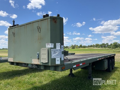 1992 Dynaweld M871R Flatbed Trailer