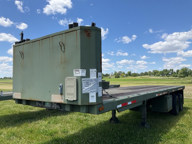 1992 Dynaweld M871R Flatbed Trailer
