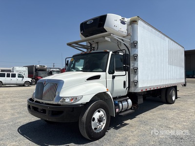 2018 International 4300 4x2 Camiones