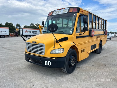 2010 Freightliner B2 28-Seat School Bus