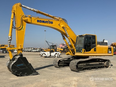 2022 Komatsu PC300-8M0 Tracked Excavator