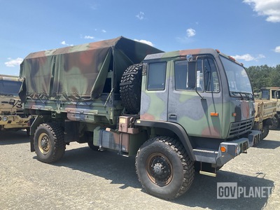 2003 Stewart & Stevenson M1078A1 LMTV 4x4 Cargo Truck