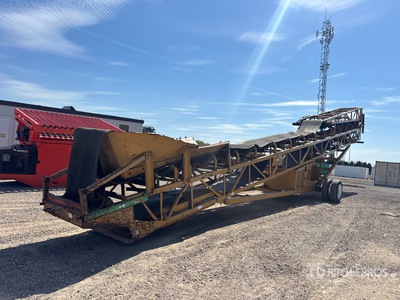 McCloskey 36 in x 80 ft Portable Radial Stacking Conveyor (Inoperable)